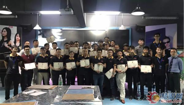 慧聰涂料網(wǎng)訊:GIOVANNI喬瓦尼藝術(shù)涂料涂裝工藝培訓(xùn)圓滿(mǎn)結(jié)束