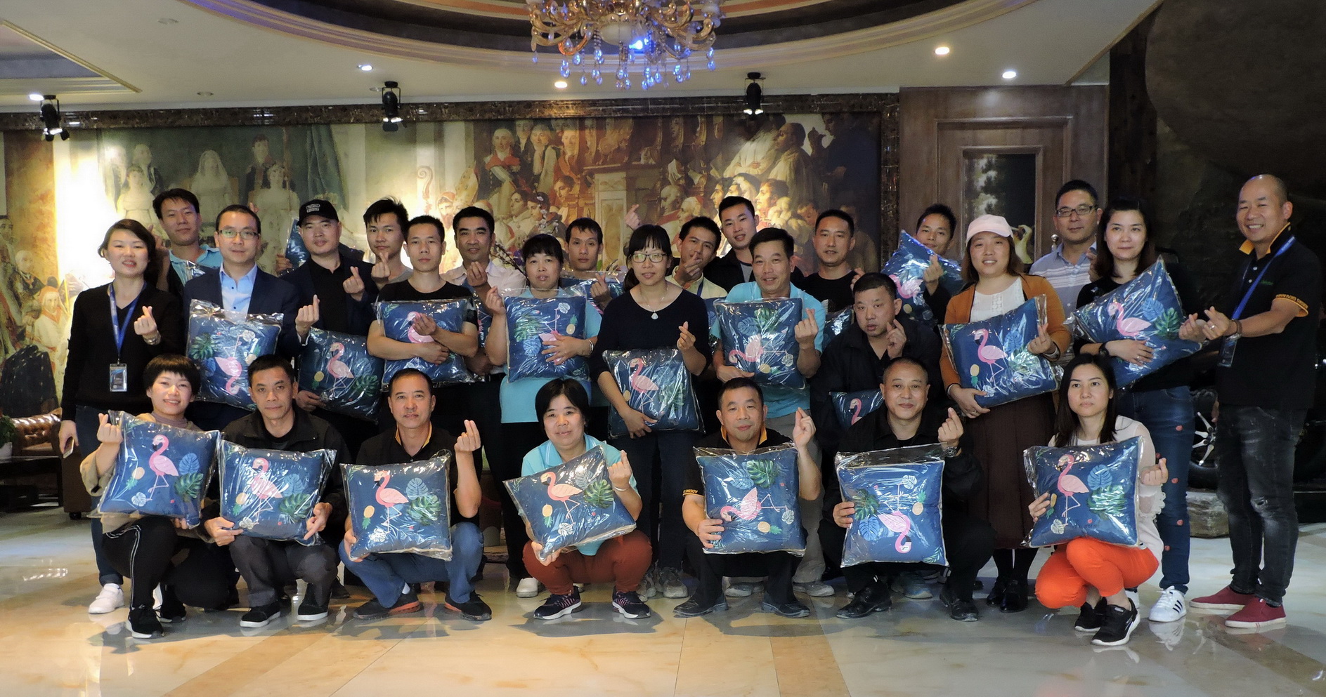 感恩于心，報(bào)恩以行！阿里大師集體生日會(huì)！