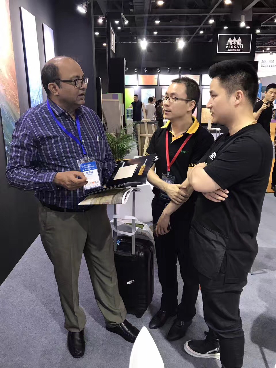 GIOVANNI喬瓦尼藝術涂料國外客戶咨詢