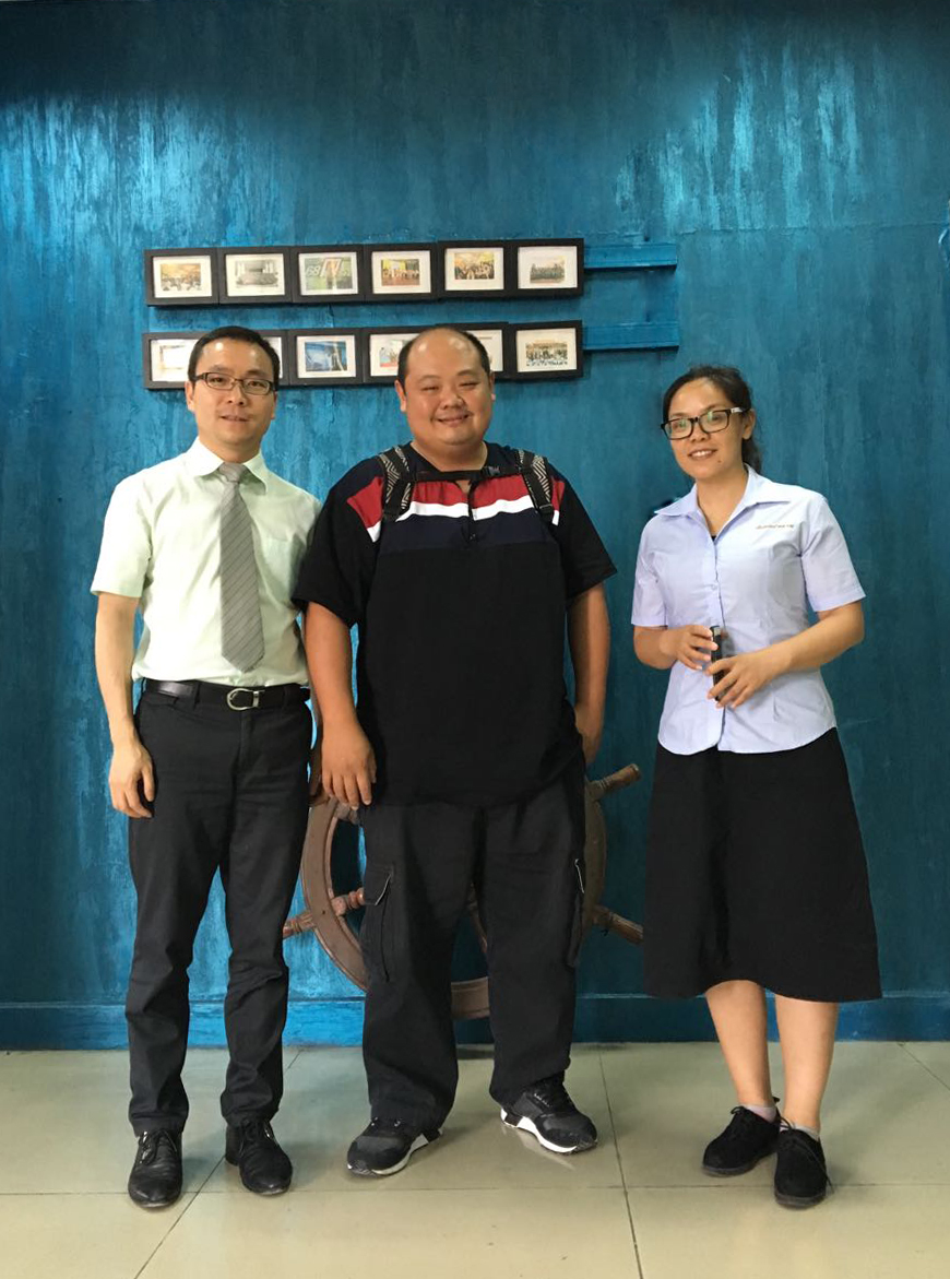 阿里大師營銷總監(jiān)李井鋒與馬來西亞客戶合照